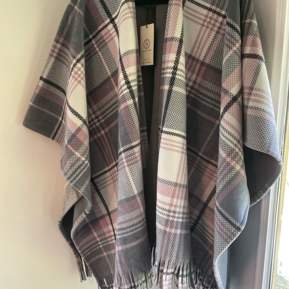 Martha Stewart Plaid Cape in Gray and Pink